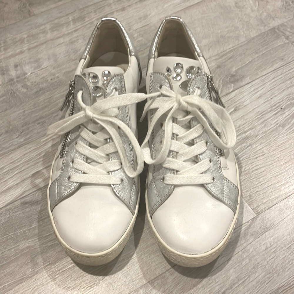 Paul Green Women’s (White & Silver) Leather Zipper Rhinestone Sneaker
